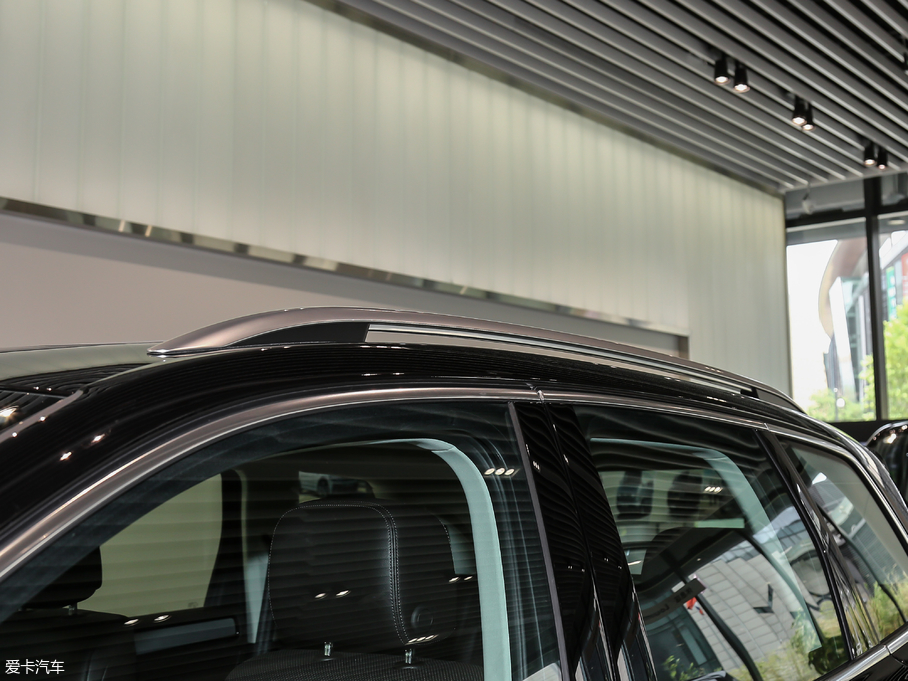 2018;J 3.0 TSI sҫذ