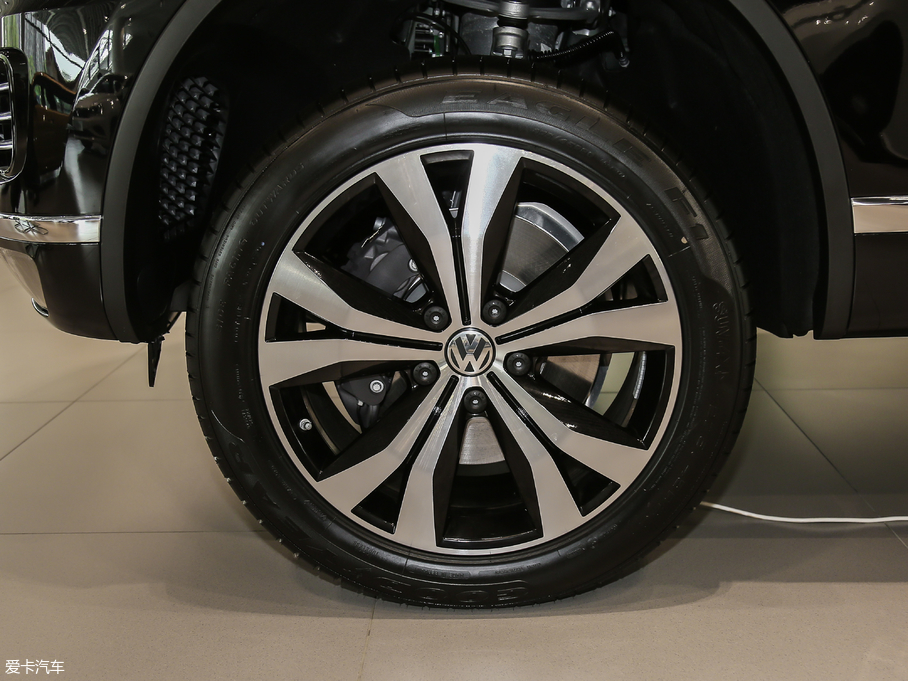 2018;J 3.0 TSI sҫذ