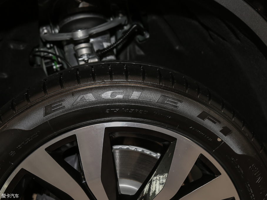 2018;J 3.0 TSI sҫذ