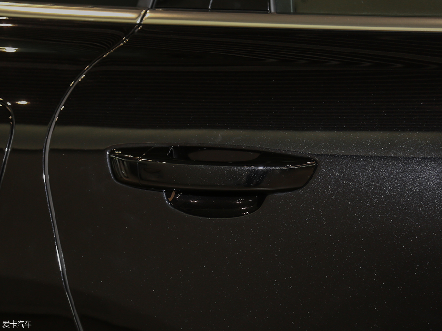 2018;J 3.0 TSI sҫذ