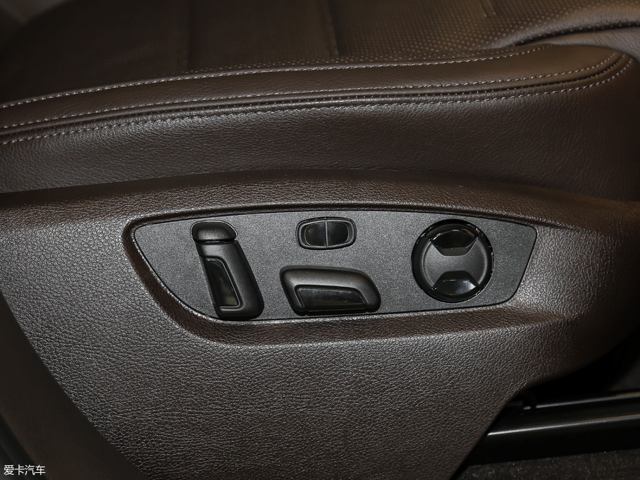 2018;J 3.0 TSI sҫذ