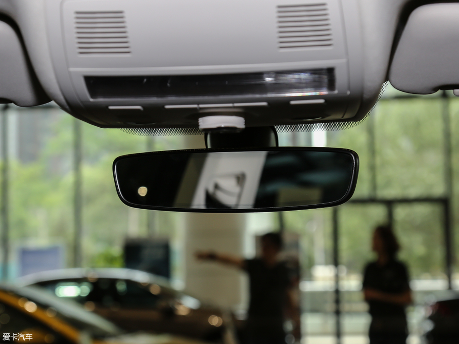 2018;J 3.0 TSI sҫذ