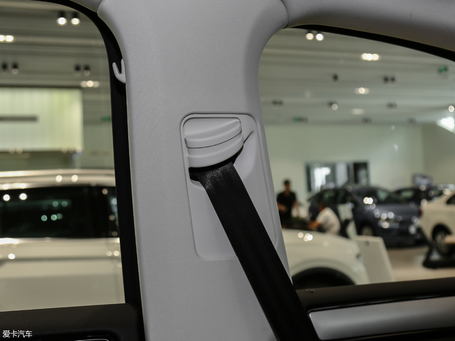 2018;J 3.0 TSI sҫذ