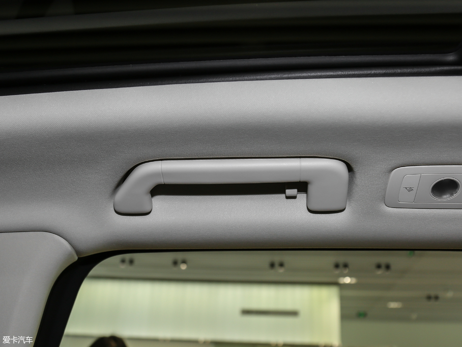 2018;J 3.0 TSI sҫذ