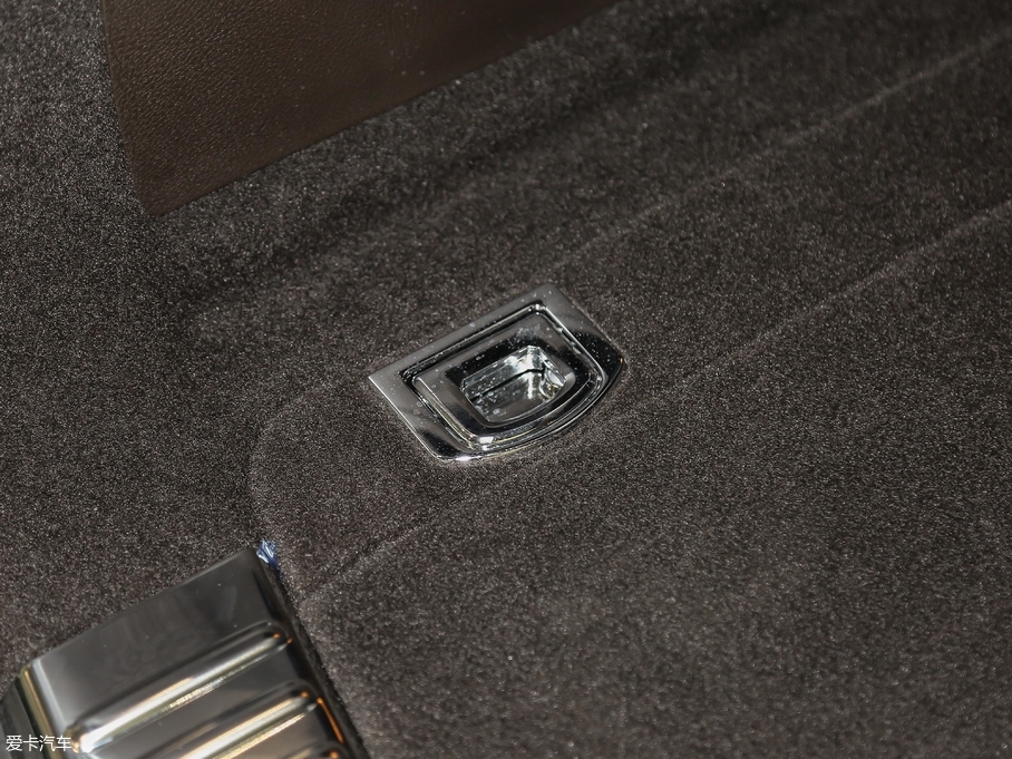 2018;J 3.0 TSI sҫذ