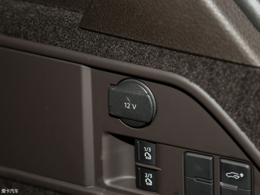 2018;J 3.0 TSI sҫذ