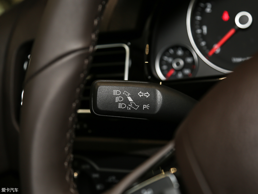 2018;J 3.0 TSI sҫذ