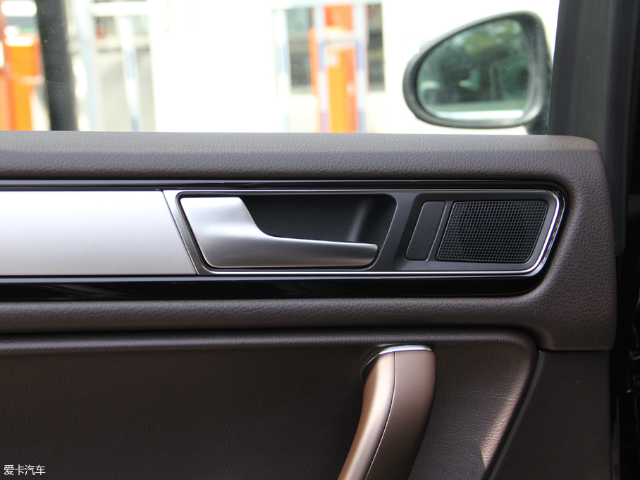 2018;J 3.0 TSI sҫذ