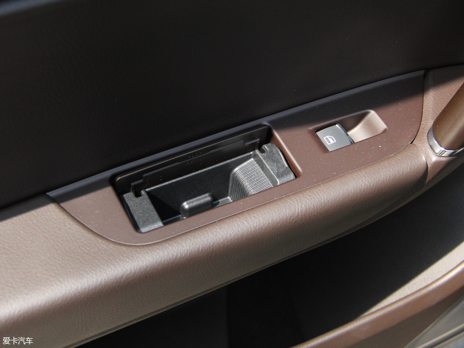 2018;J 3.0 TSI sҫذ