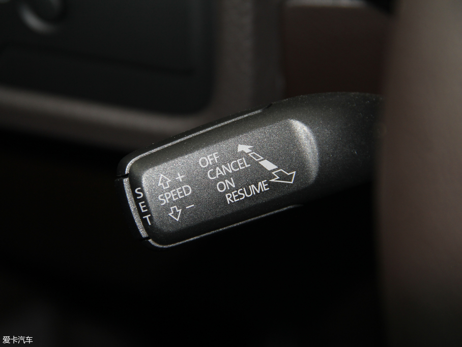 2018;J 3.0 TSI sҫذ