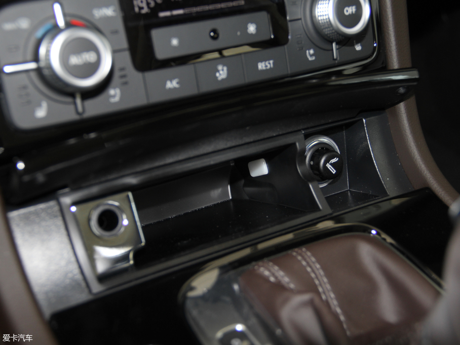 2018;J 3.0 TSI sҫذ