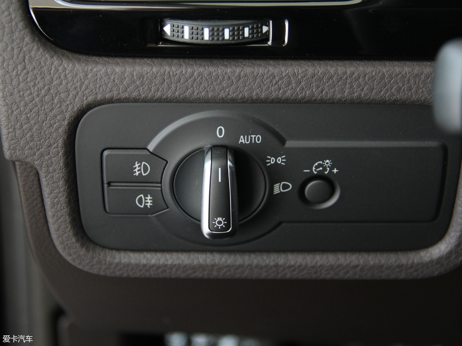 2018;J 3.0 TSI sҫذ