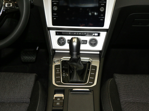 2018款280TSI 两驱舒行版 中控区