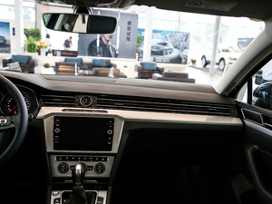 2018380TSI (q)а {(dio)L(fng)