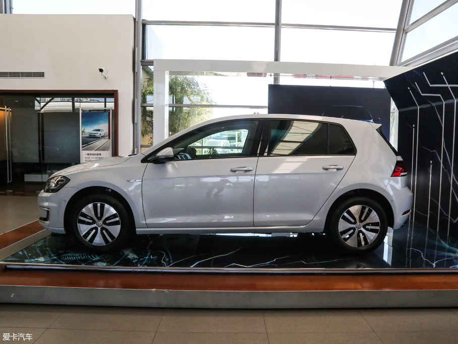 2018e-Golf 