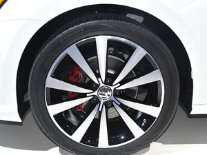 2018��GT �������^