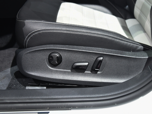 2018��GT ���g����