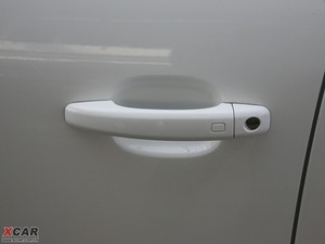 2010款3.2L 运动版 主驾门拉手