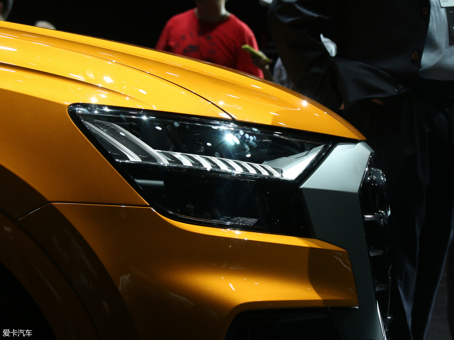 2018��W��Q8 ������