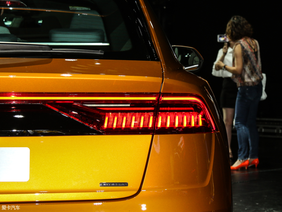 2018��W��Q8 ������