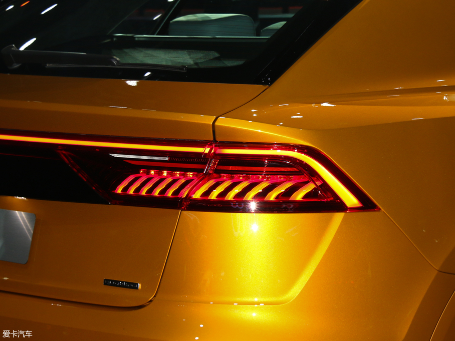 2018��W��Q8 ������