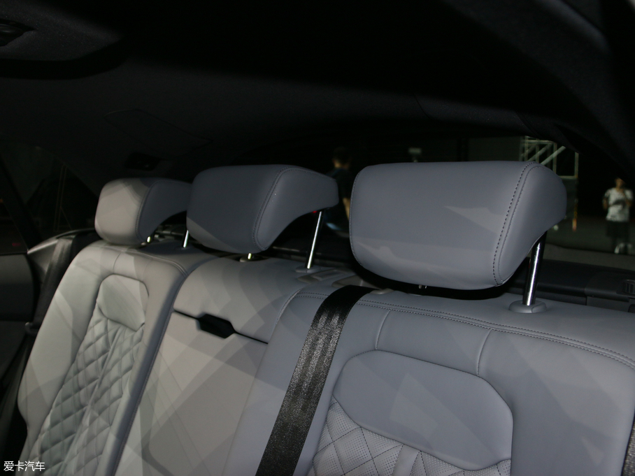 2018��W��Q8 ������