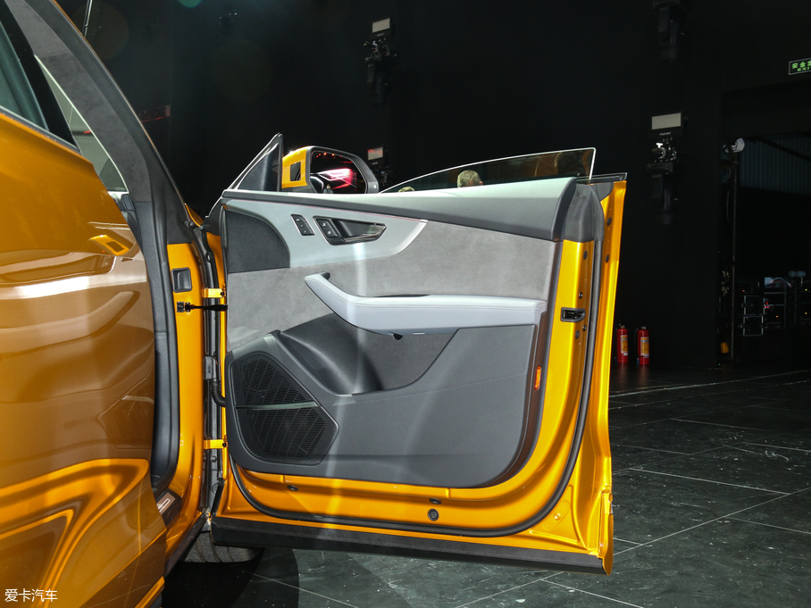 2018��W��Q8 ������