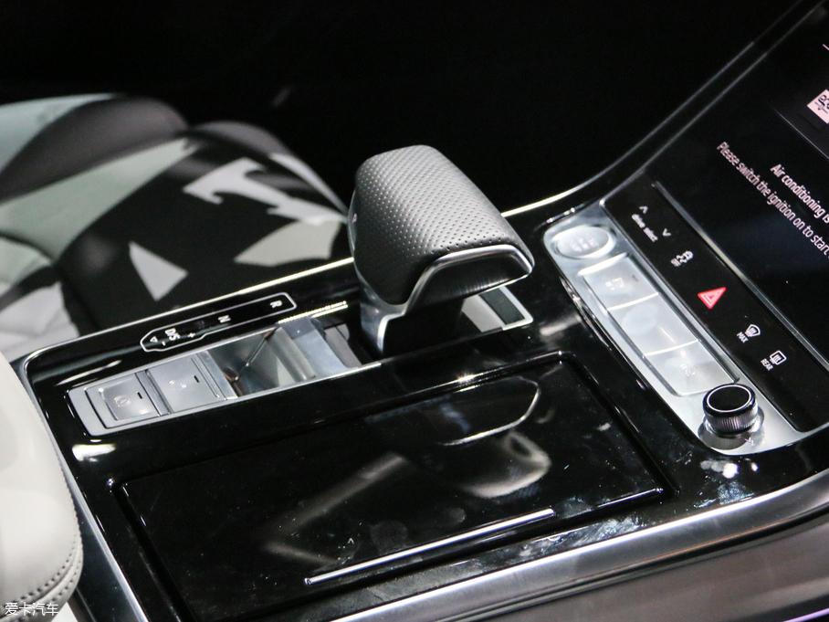 2018��W��Q8 ������