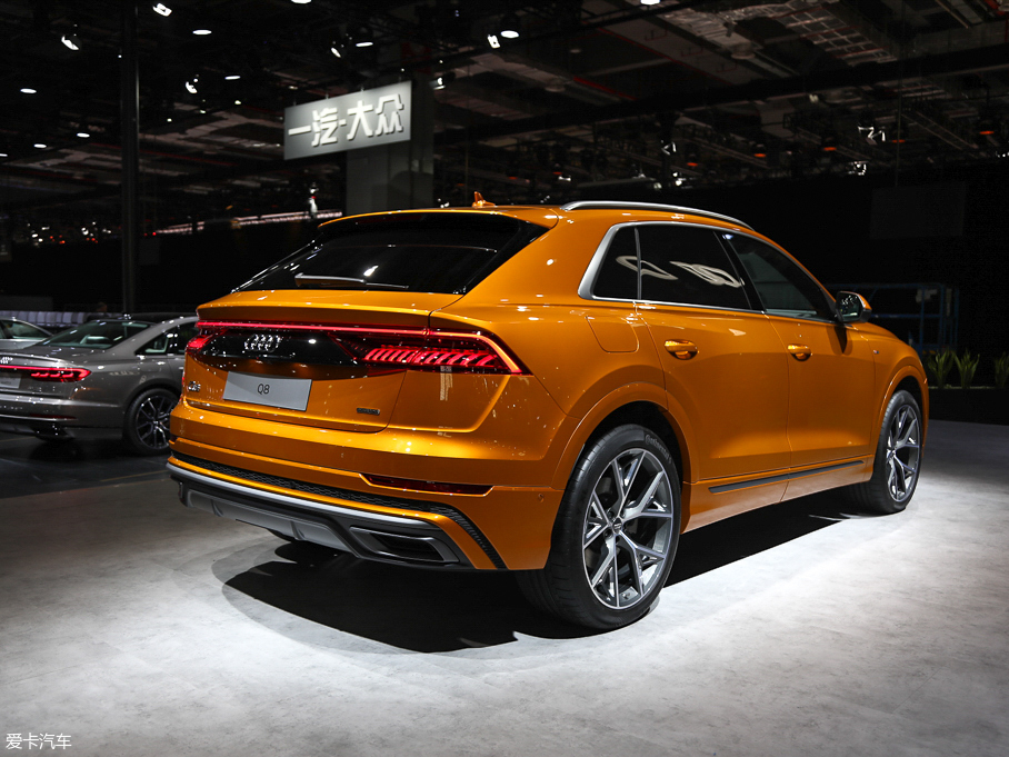 2018��W��Q8 ������