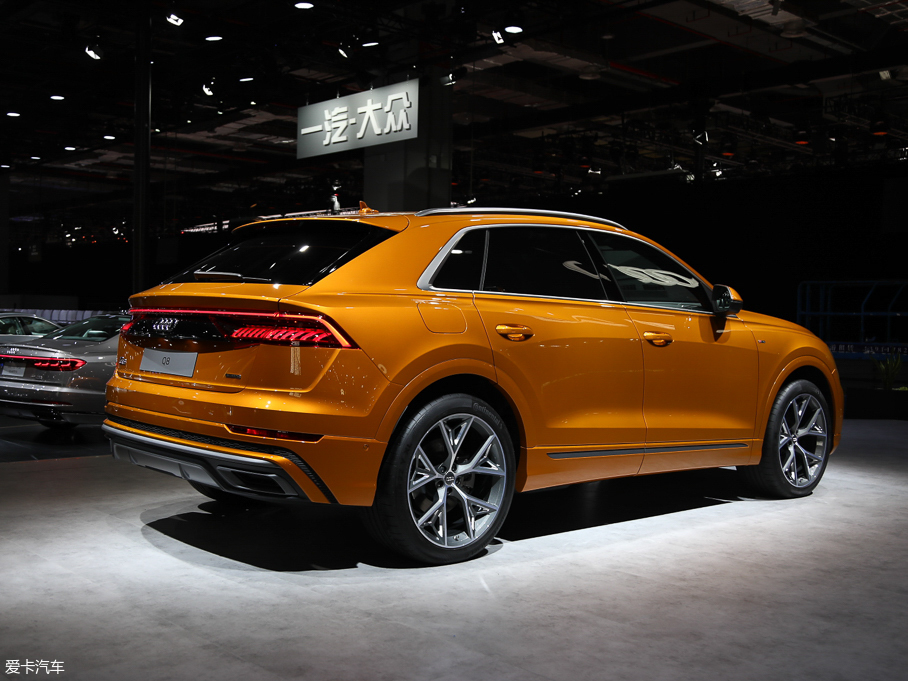 2018��W��Q8 ������