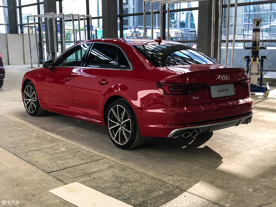 2018��W��S4 3.0TFSI