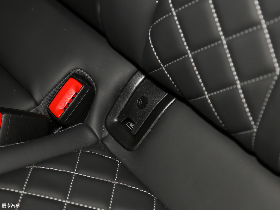 2018��?yu��n)W��S4 3.0TFSI