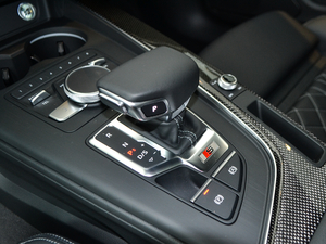 2018��3.0TFSI �Q���U