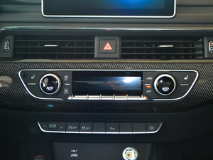 2018��3.0TFSI ���{�{��