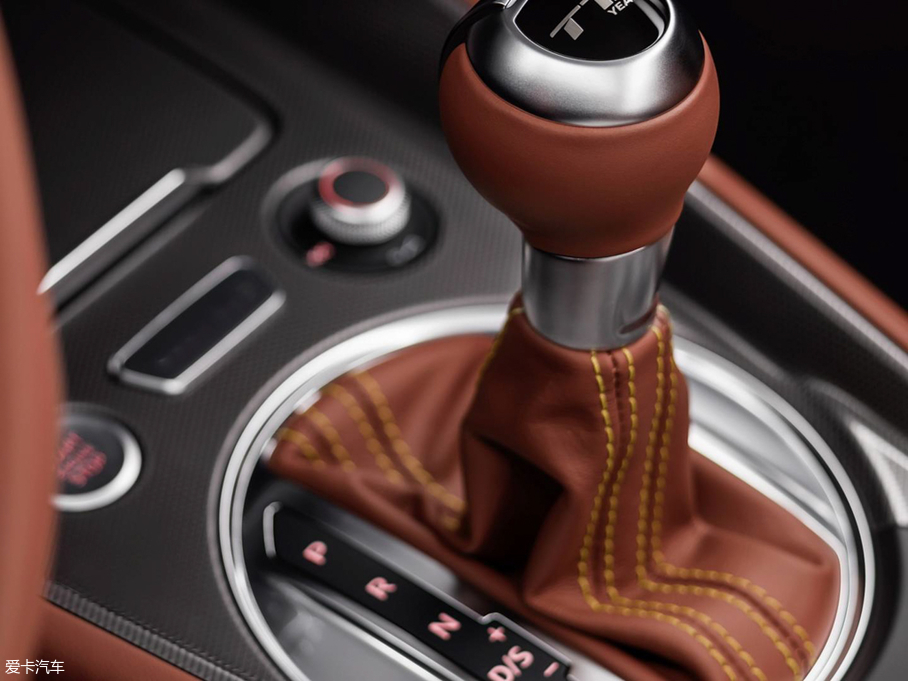 2019?yun)WTT Roadster 20o(j)