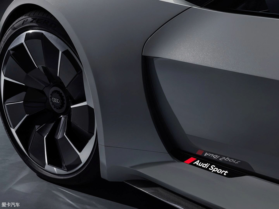 2018��W��PB18 e-tron