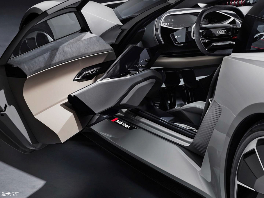 2018��W��PB18 e-tron