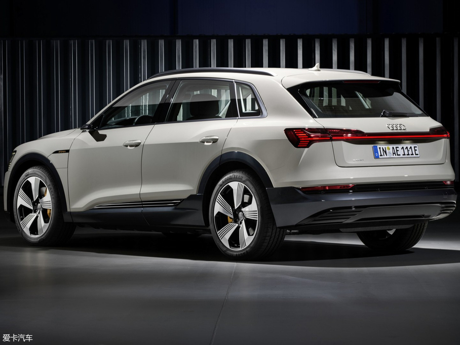 2020We-tron(M) 55 quattro r