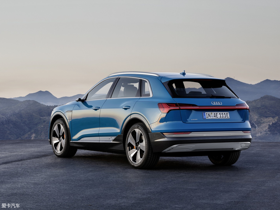 2020We-tron(M) 55 quattro r