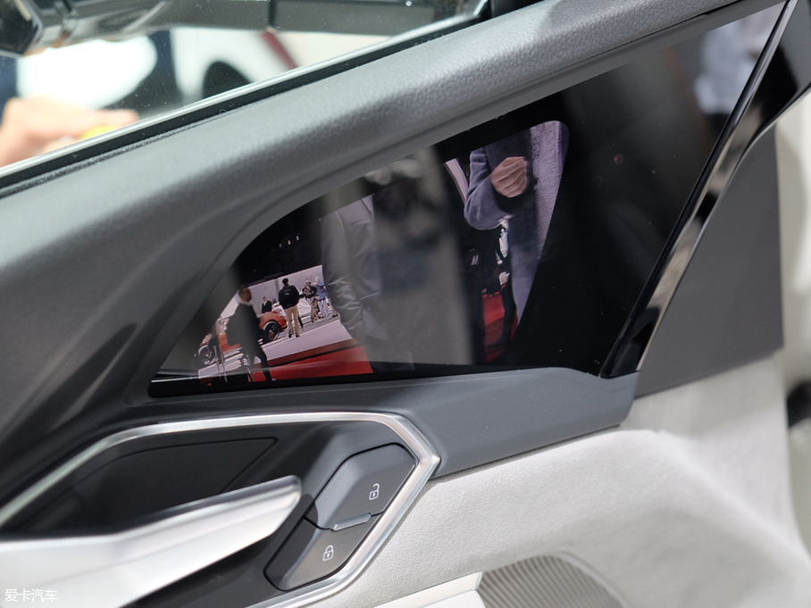 2020We-tron(M) 55 quattro r