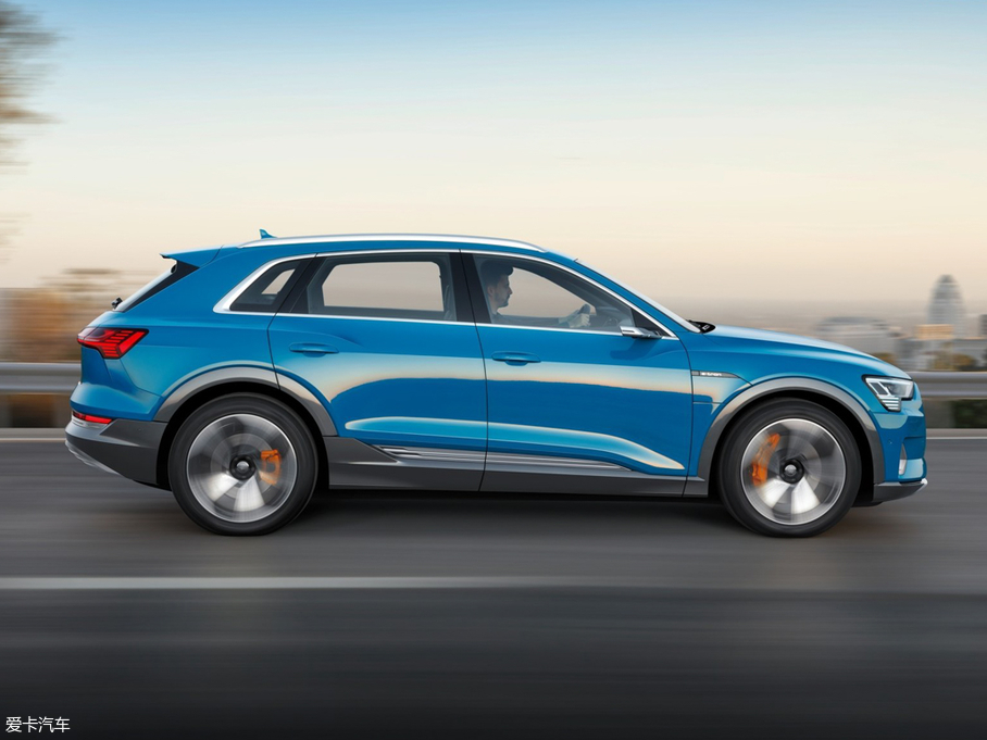 2020We-tron(M(jn)) 55 quattro r