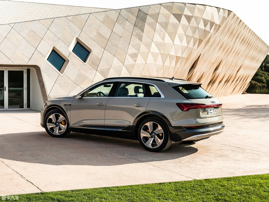 2020We-tron(M) 55 quattro r