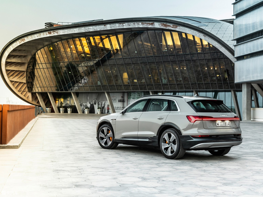 2020We-tron(M) 55 quattro r