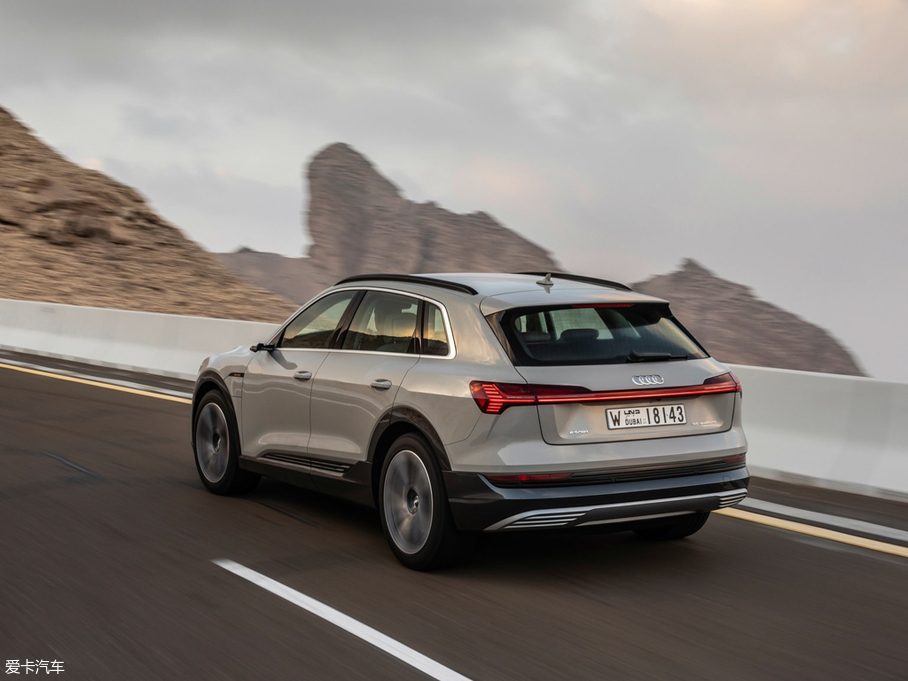 2020We-tron(M) 55 quattro r