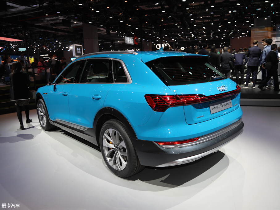 2020?yun)We-tron(M(jn)) 55 quattro r(sh)