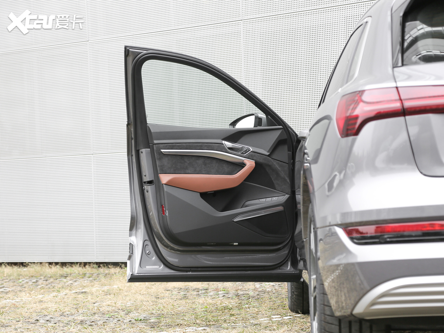 2020We-tron(M) 55 quattro g(sh)