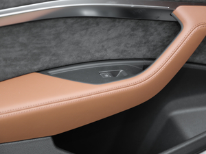 202055 quattro g п؅^