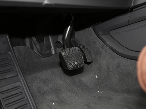 202055 quattro g п؅^