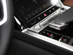 202055 quattro g п؅^