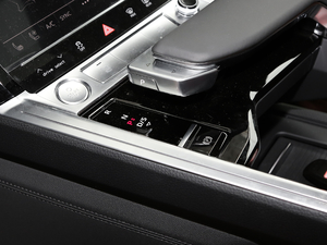 202055 quattro  п؅^(q)